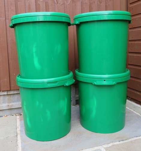 30l green plastic buckets - x,