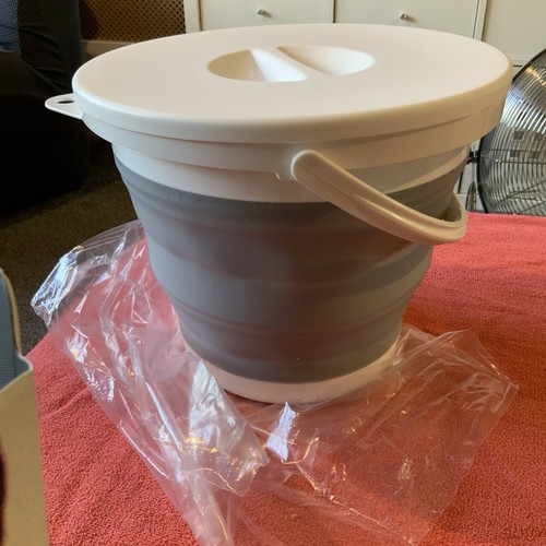Collapsible bucket with lid - with, 5