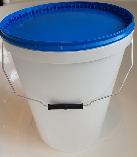 Ltr litre white - white, plastic